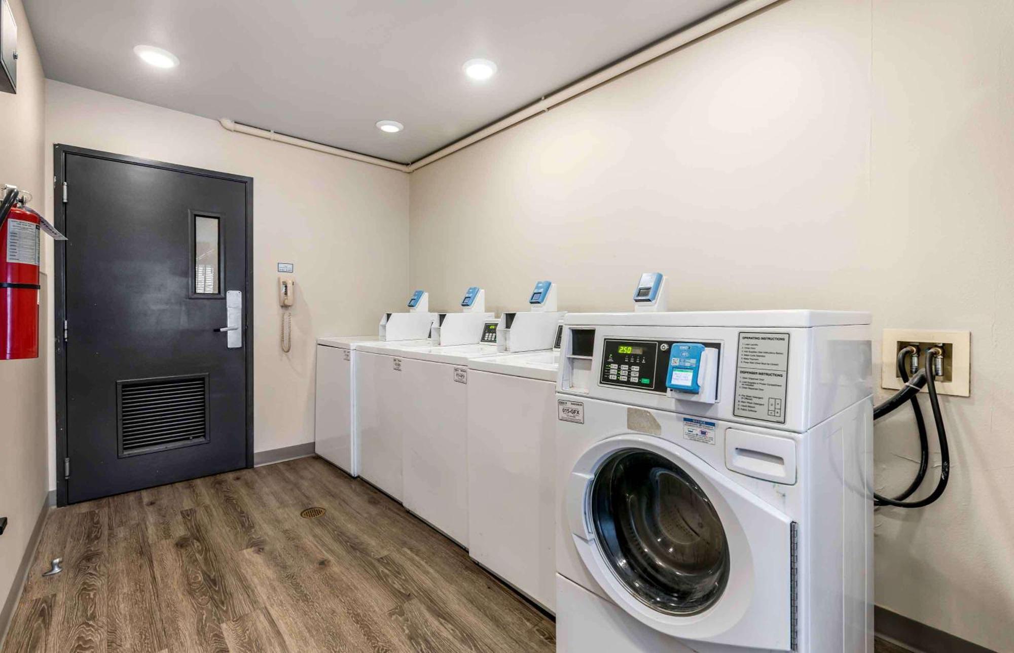Extended Stay America Select Suites - Orlando - East エクステリア 写真