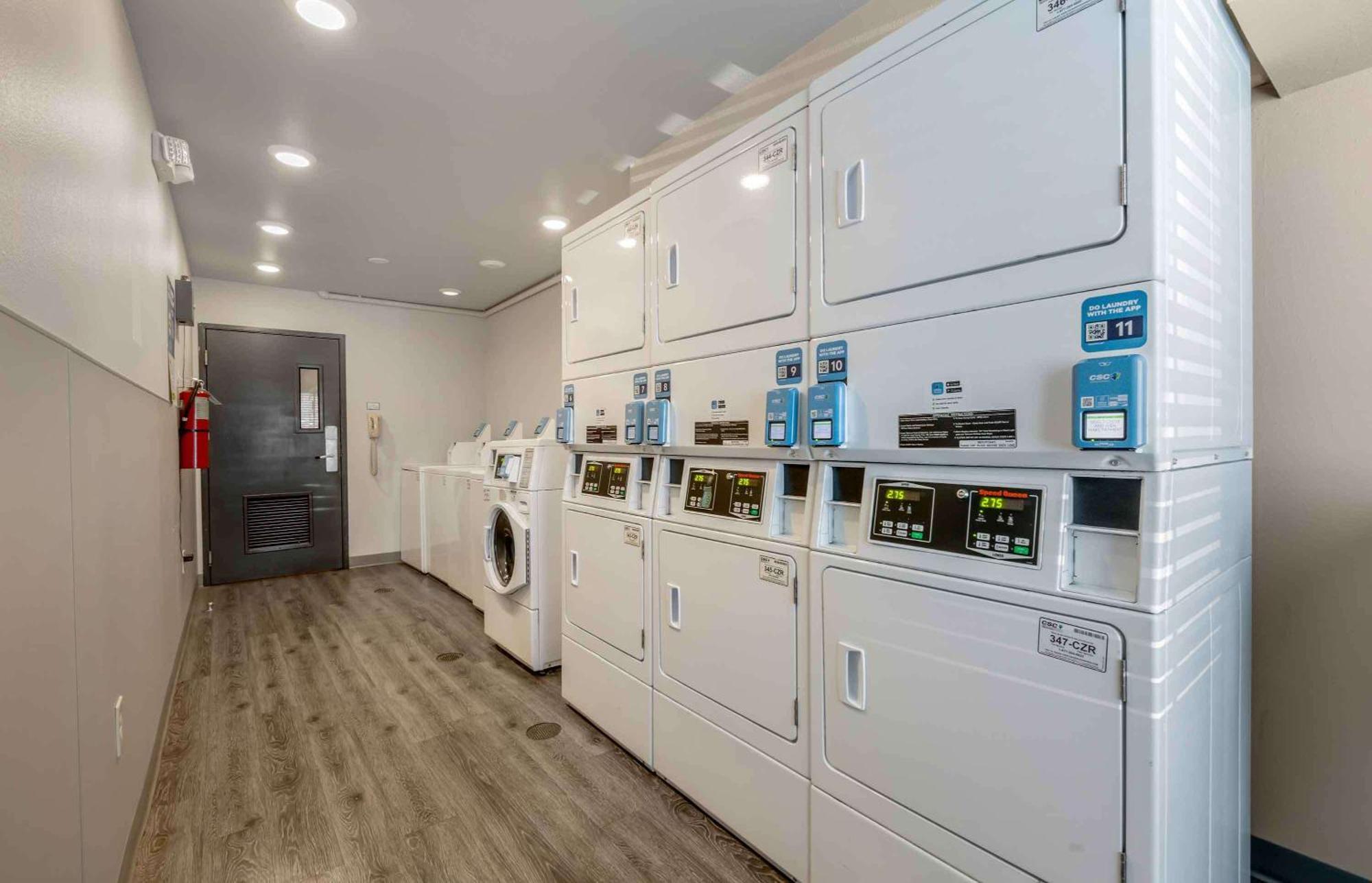 Extended Stay America Select Suites - Orlando - East エクステリア 写真